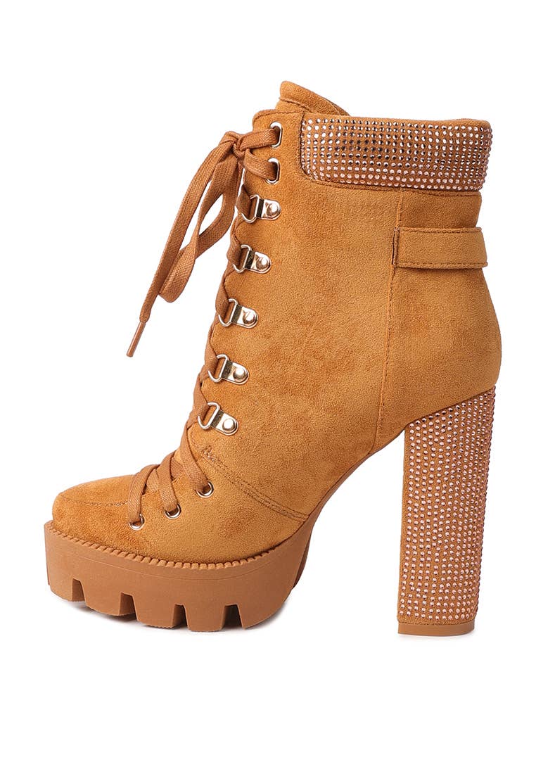 Block Heeled Ankle Boot: RED