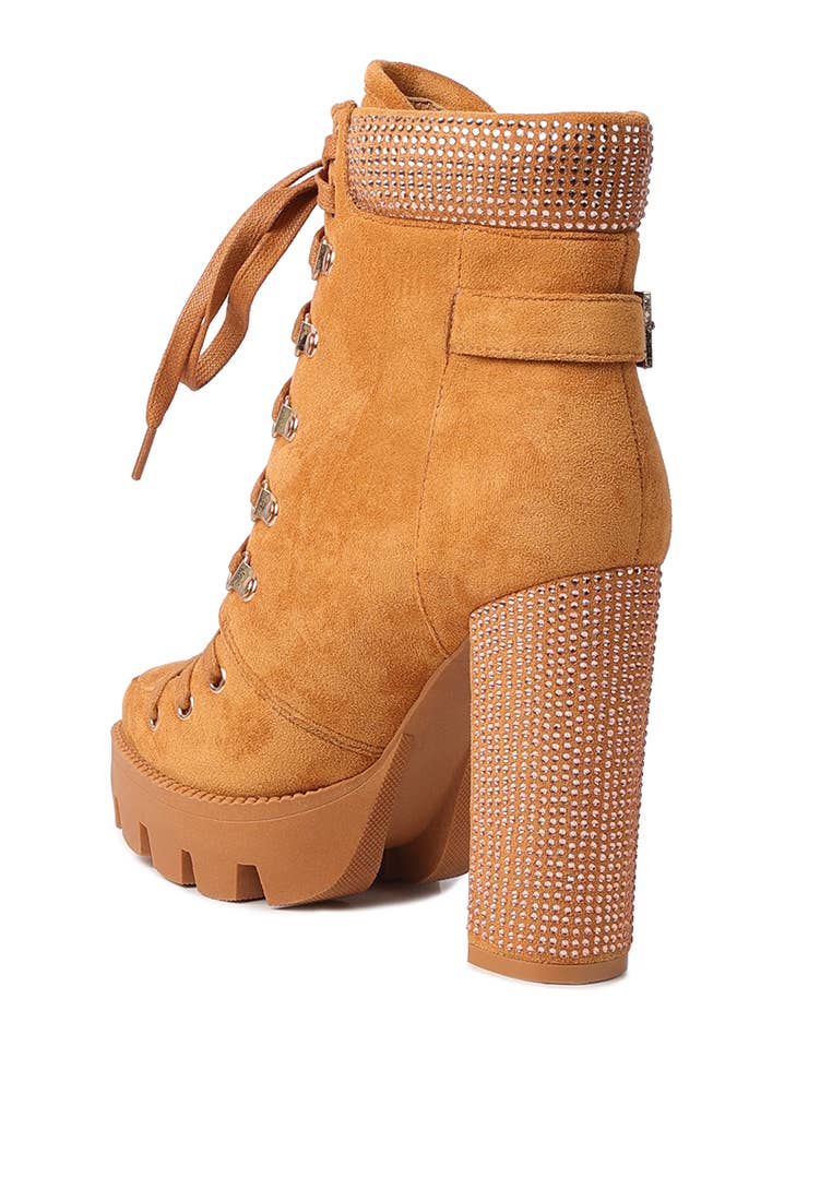 Block Heeled Ankle Boot: RED