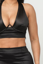 Load image into Gallery viewer, Open Front Wire Detail Top And Skirt Set: Fuchsia
