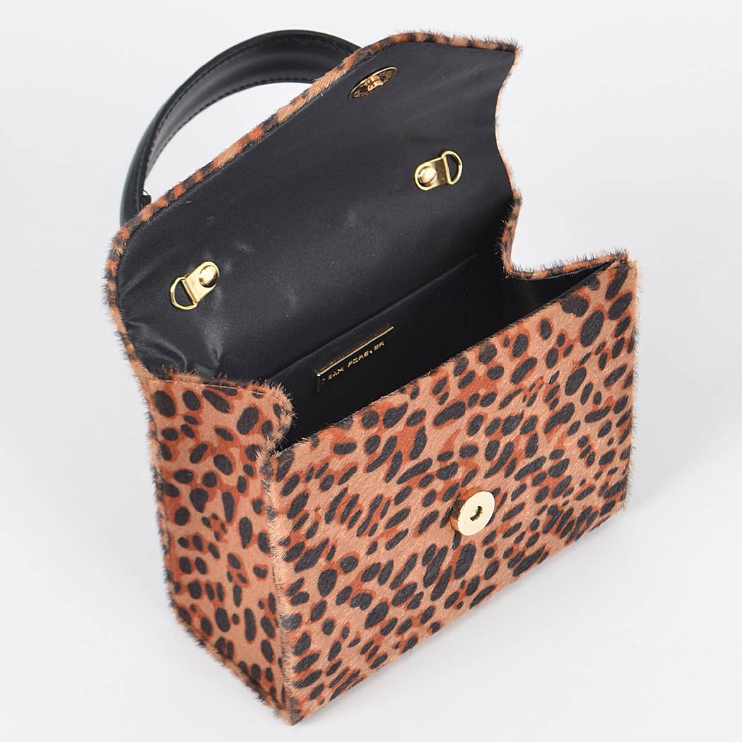 Faux Leo Skin Cross Body Bag: Leopard 3AM BY H&D ACCESSORIES
