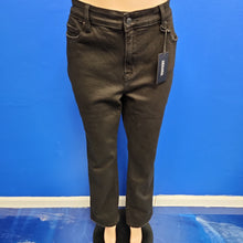 Load image into Gallery viewer, Plus relaxed jean - Bodi Language for Women
