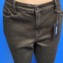 Load image into Gallery viewer, Plus relaxed jean - Bodi Language for Women
